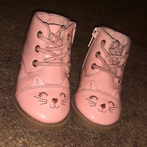 Size 4 baby girls shoes (wonder nation)